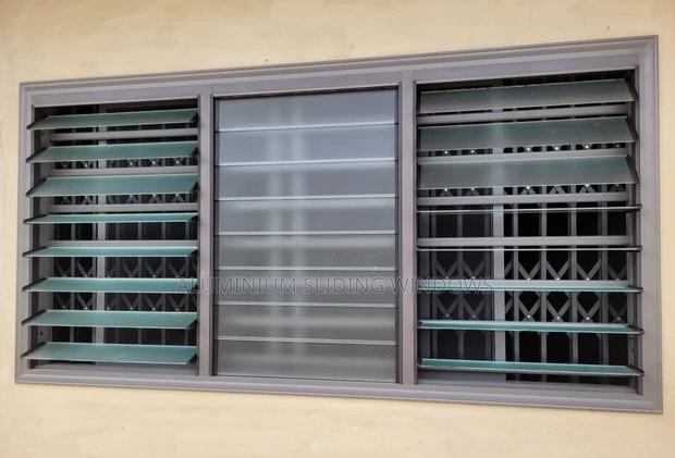 Aluminum Glass Windows +Net photo 3