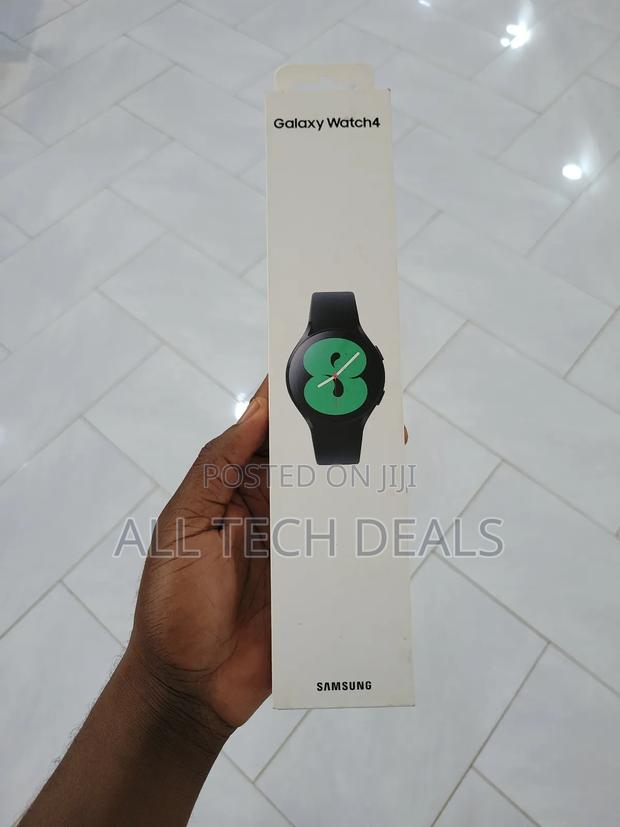 Samsung Galaxy Watch 4 · Photo 3