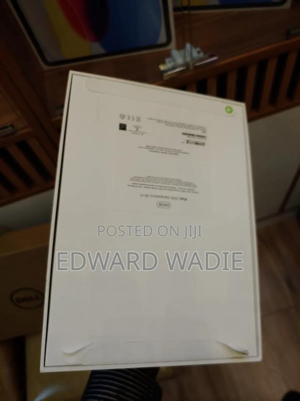 New Apple iPad 10.2 (2020) Wi-Fi 64 GB Black photo 5