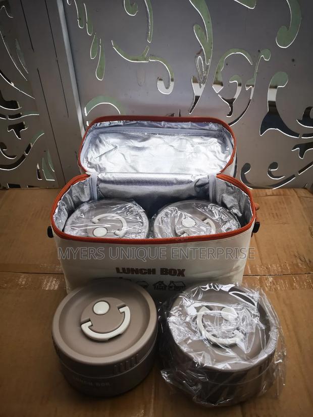 Ideal Lunch Box Set for Any Day · Photo 2