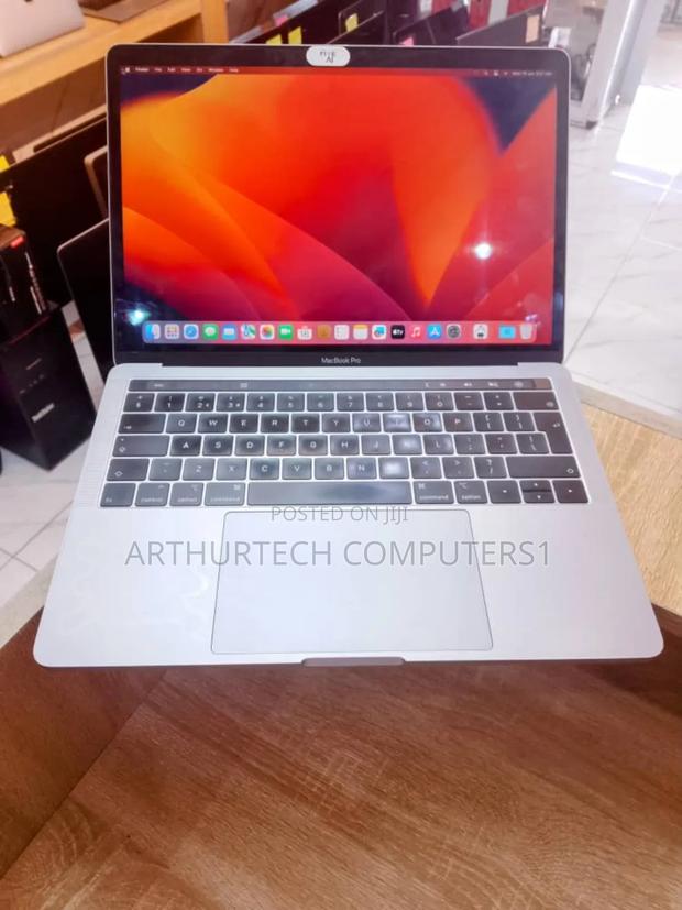 Laptop Apple MacBook Pro 2018 8GB Intel Core I5 SSD 1T · Photo 4