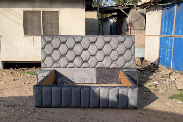 Queen Size Bed Frame With Two Sides Drawers · Photo 2