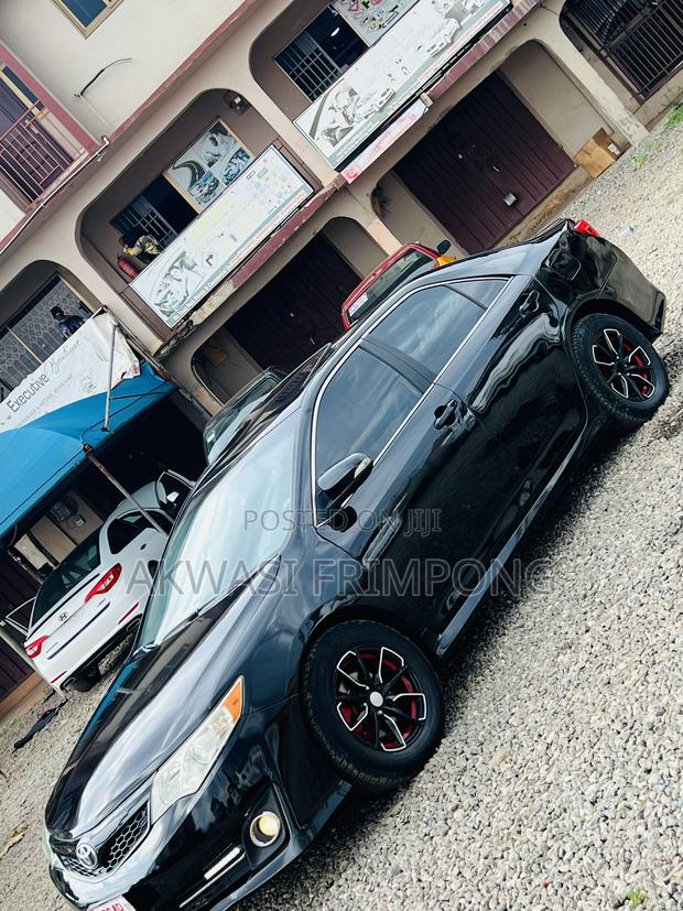 Toyota Camry SE 4dr Sedan (2.5L 4cyl 6A) 2013 Black