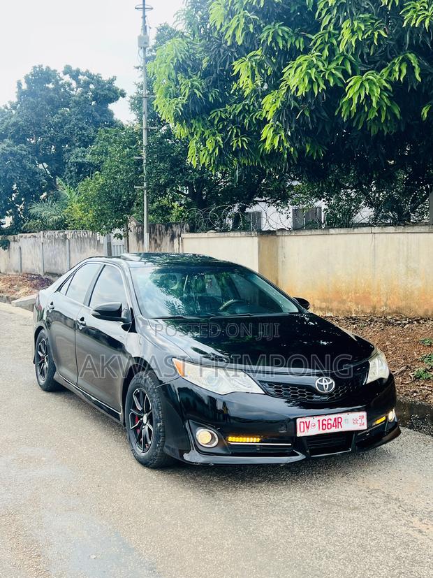 Toyota Camry SE 4dr Sedan (2.5L 4cyl 6A) 2013 Black