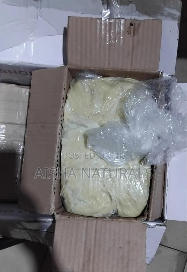 Raw Shea Butter 5kg Carton · Photo 3