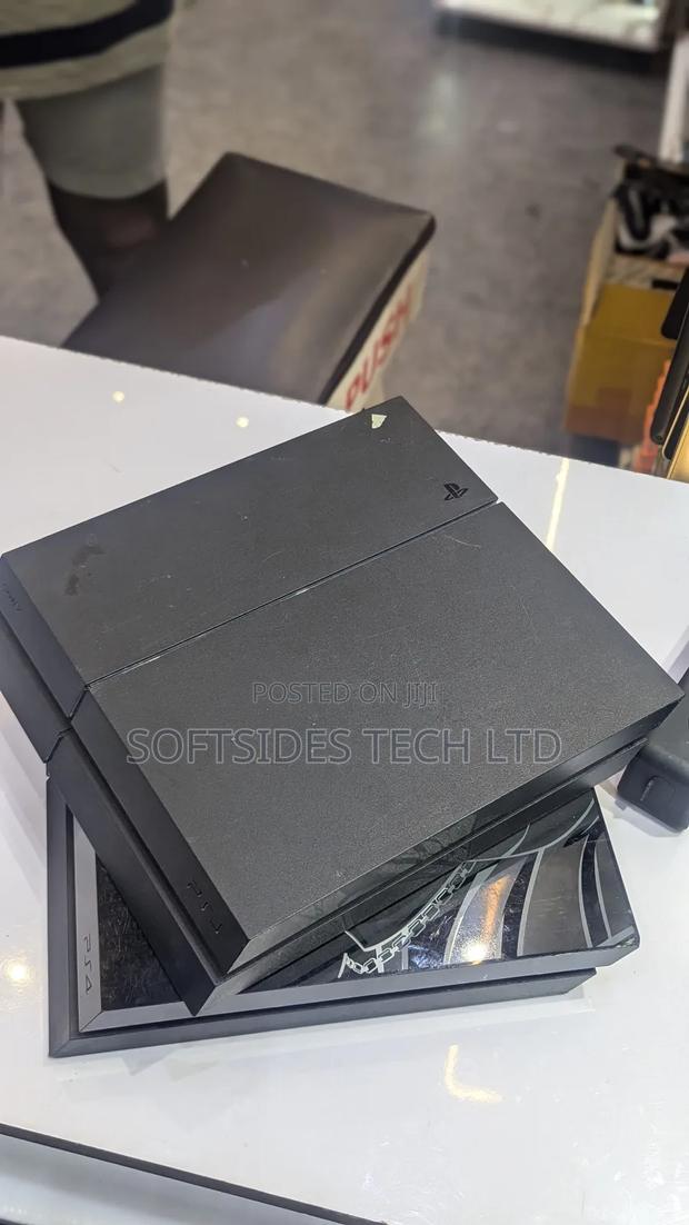 Ps4 Fat Jailbreak With Games Like Fc25, Gta, Mortal Kombat