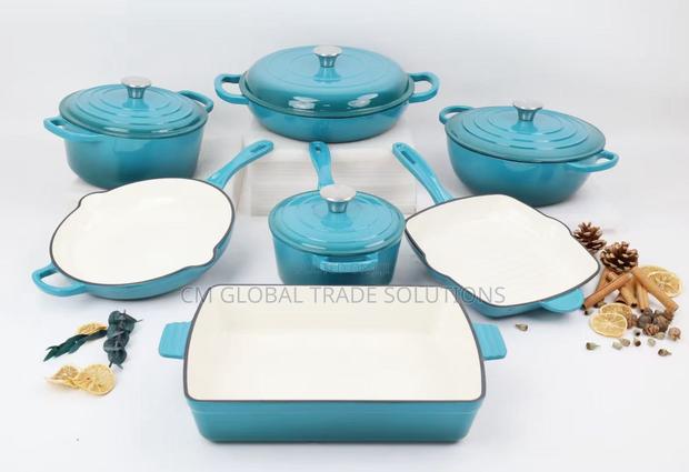 11 PCS Cast Iron Cookware photo 3