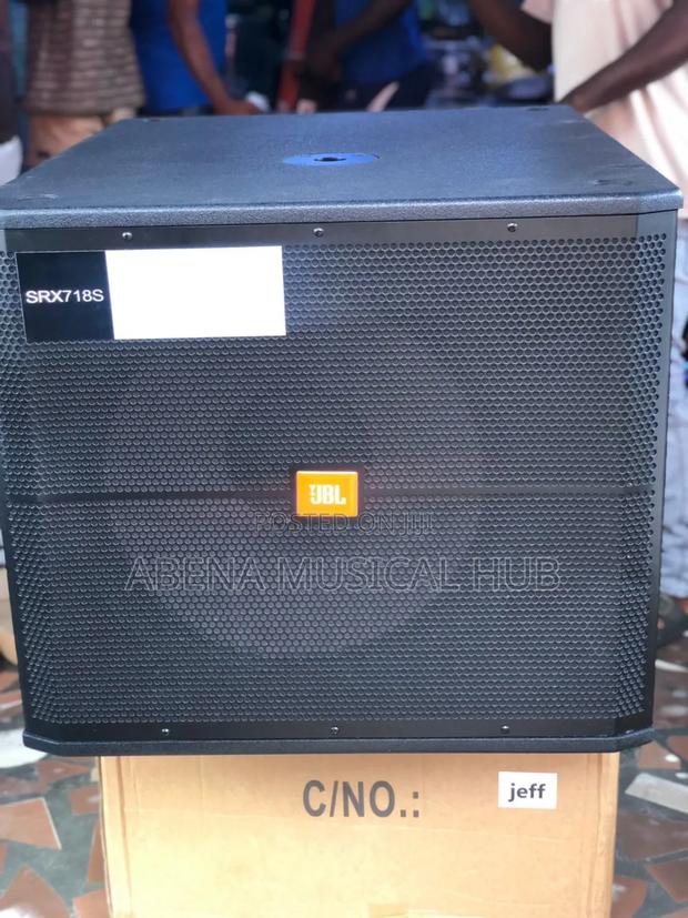 JBL SRX 718s Single Sub · Photo 4