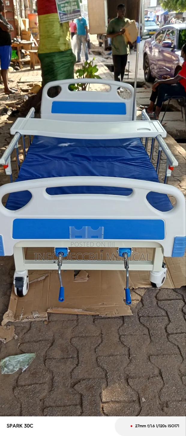 Hospital Bed With Mattress 2cranks · Photo 3