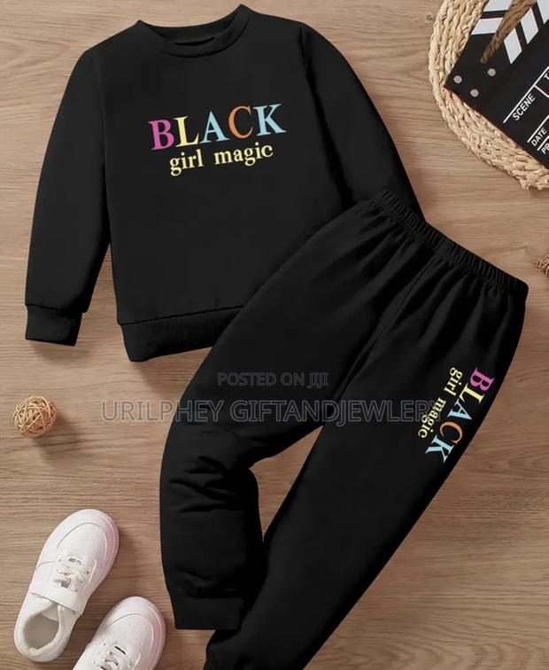 Baby Girl 2 Pieces Outfit · Photo 4