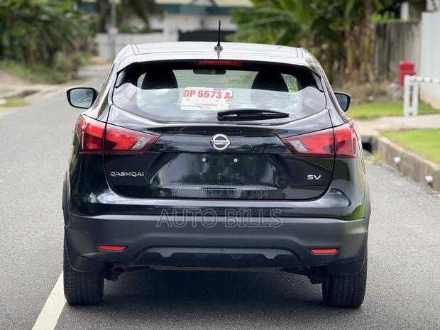 Nissan Qashqai 2018 Black