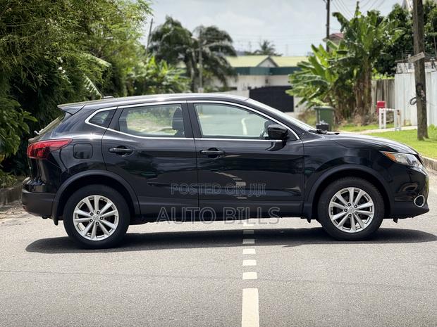 Nissan Qashqai 2018 Black