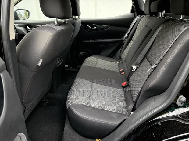 Nissan Qashqai 2018 Black