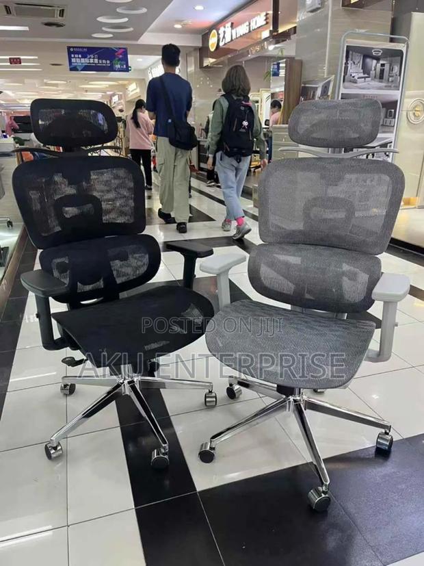 Office Swivel Chair · Photo 4