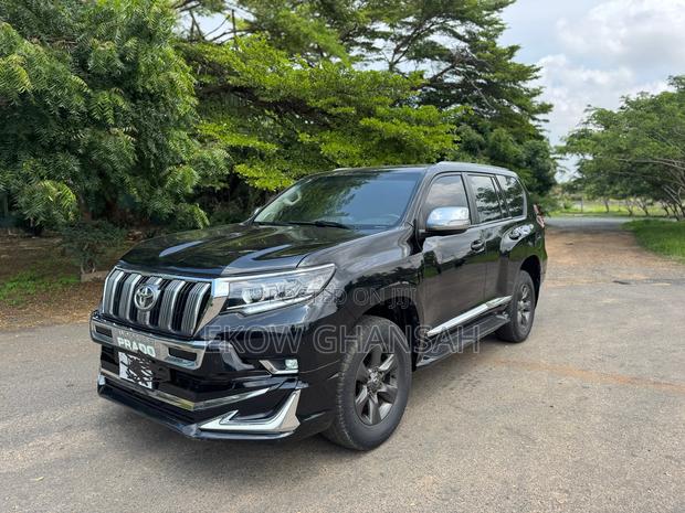 Toyota Land Cruiser Prado 2013 Black