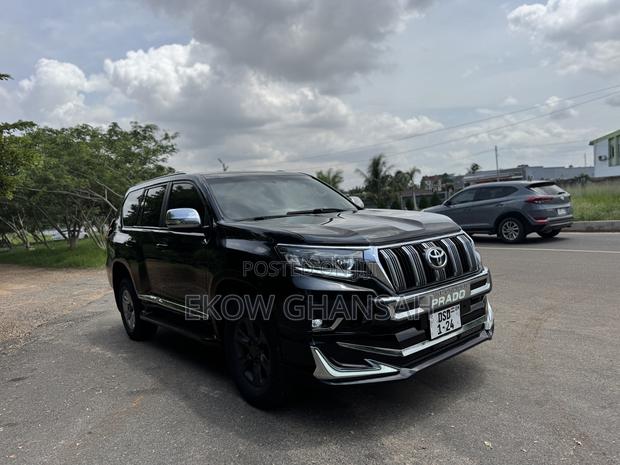 Toyota Land Cruiser Prado 2013 Black