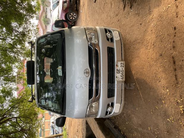 Toyota Haice Bus for Rent · Photo 3