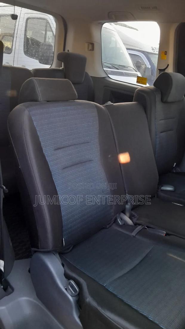 Toyota Voxy 2010 Black