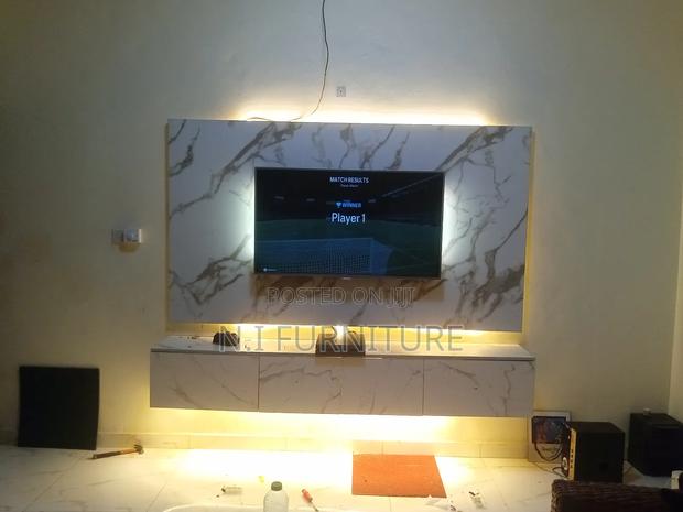 Tv Console · Photo 3