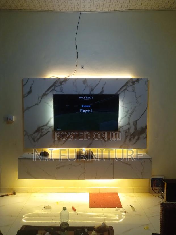 Tv Console · Photo 4