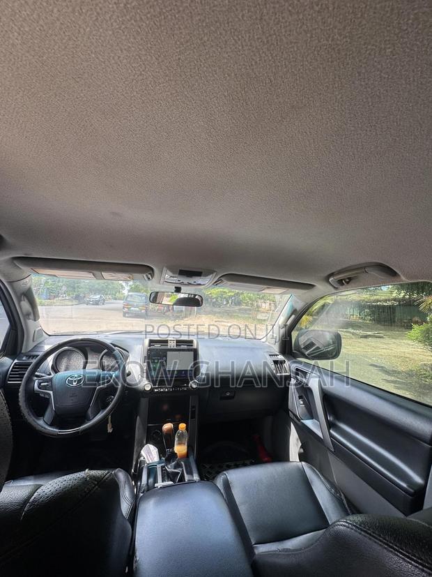 Toyota Land Cruiser Prado 2013 Black