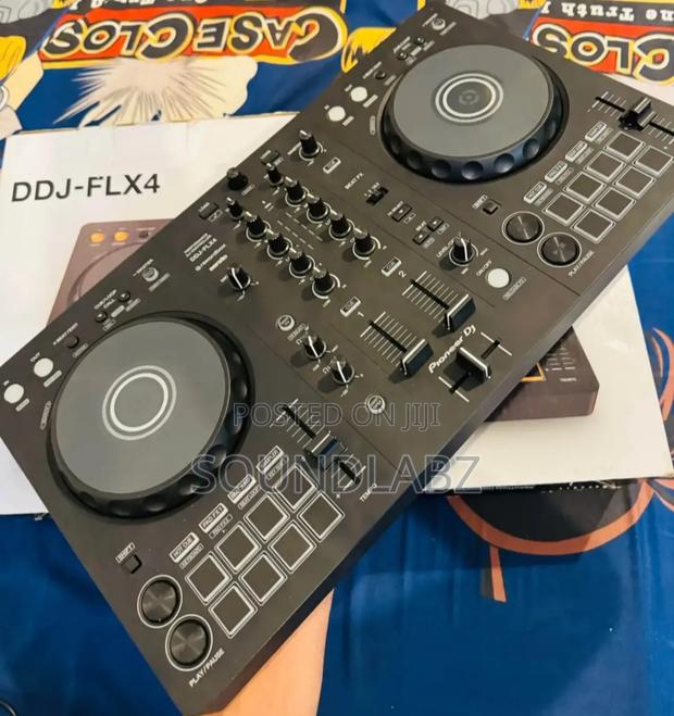 Pioneer DDJ-Flx4 Dj Controller · Photo 2