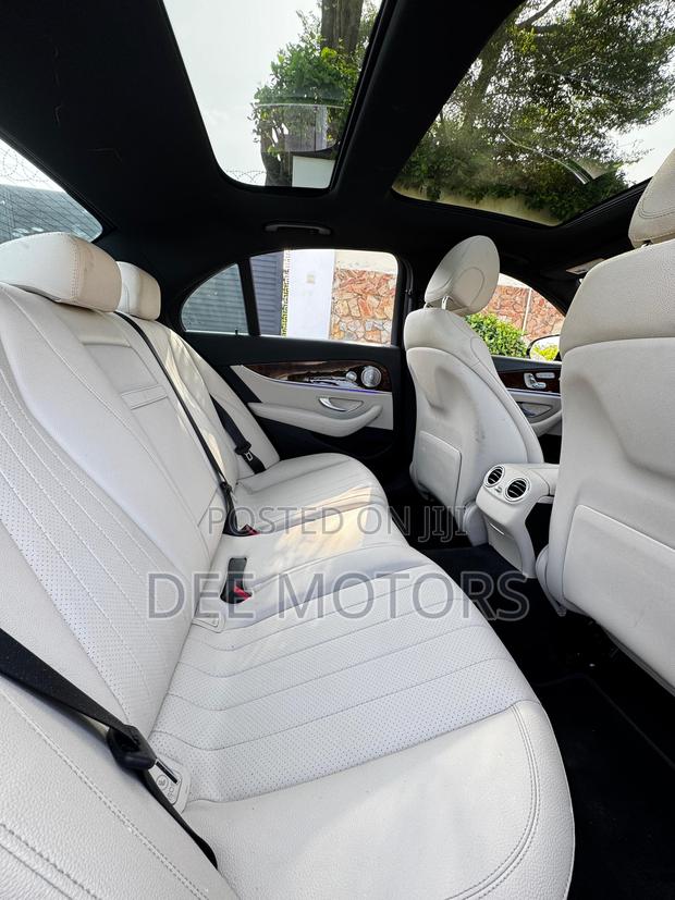 Mercedes-Benz E300 2019 White