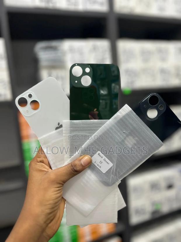 iPhone 13 Back Glass Replacement Parts + Installation · Photo 3