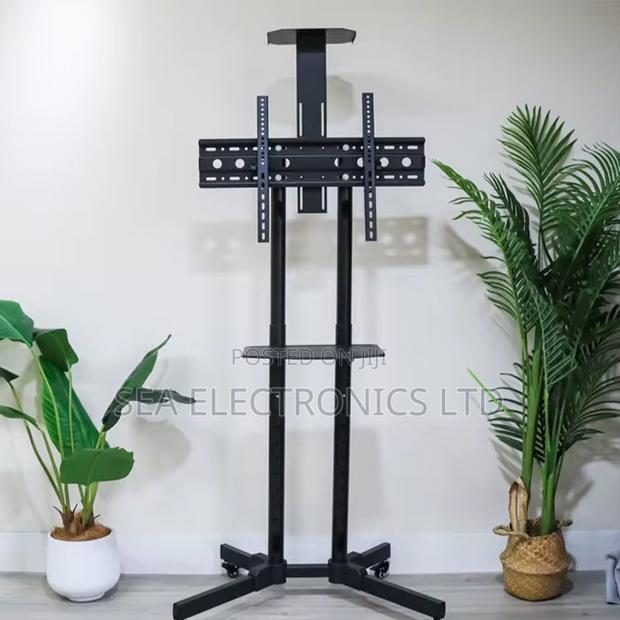 Tv Stand Available · Photo 2