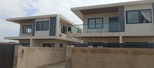 4bdrm House in Amrahia, Adenta for sale