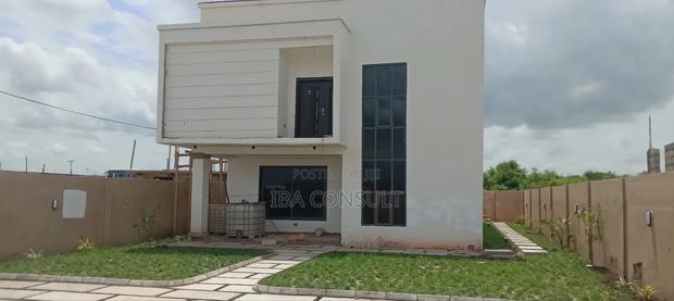 4bdrm House in Adenta Amrahia for sale · Photo 4
