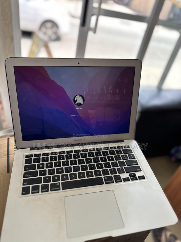 Laptop Apple MacBook Air 2017 8GB Intel Core I5 SSD 128GB