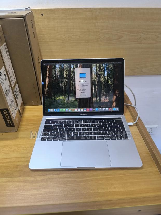 Laptop Apple MacBook Pro 2018 16GB Intel Core I7 SSD 256GB photo 7