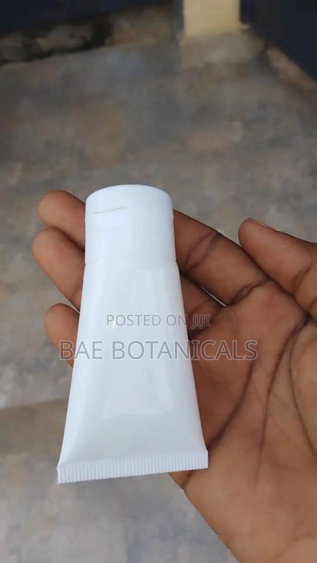 30ml White Squeeze Lotion Tube / Bottles · Photo 3