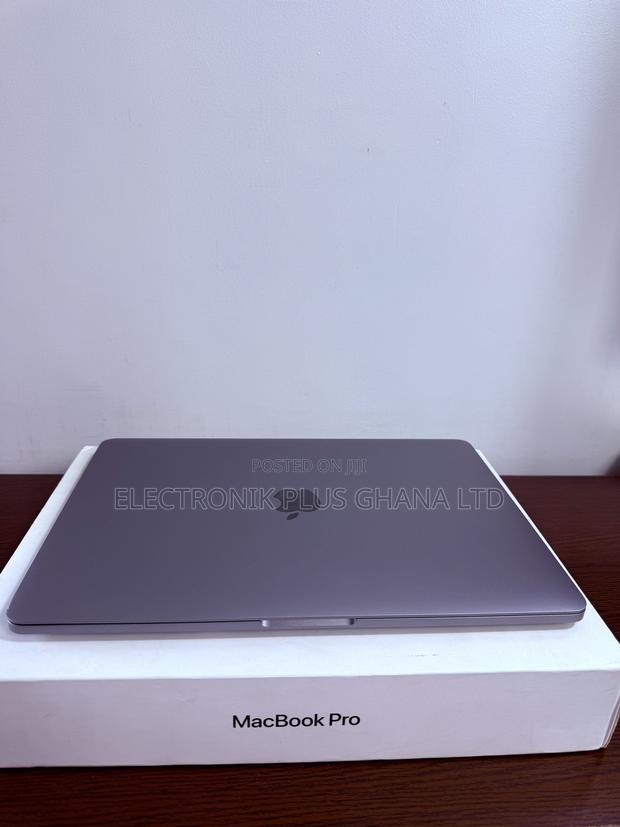 Laptop Apple MacBook Pro 2020 16GB Intel Core i7 SSD 1T photo 5