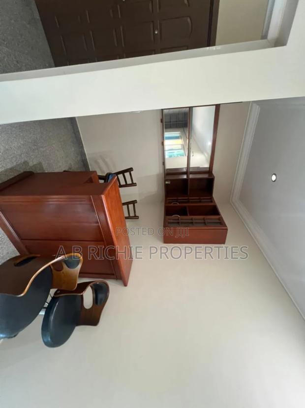 Furnished 4bdrm Apartment for sale · Photo 3