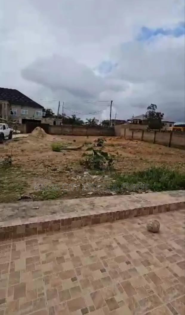 Genuine 2 Plots With 3 Bedroom House for Sale.