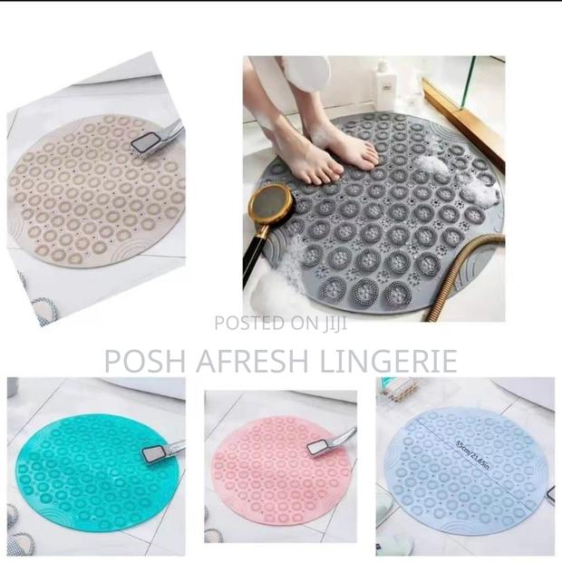 Non Slip Bathroom Mat · Photo 2