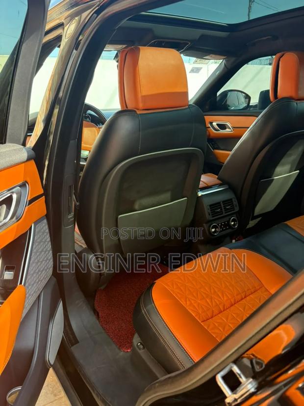 Land Rover Range Rover Velar P380 SE R-Dynamic 4x4 2018 Black photo 5