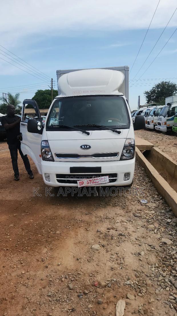Kia Bongo 3 Container Truck