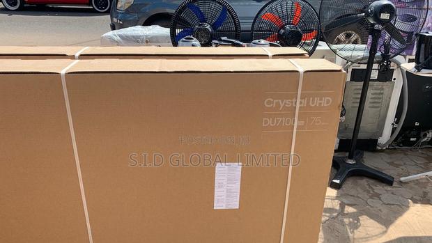 Samsung 75” Crystal Uhd Du7100 Smart Tv · Photo 3