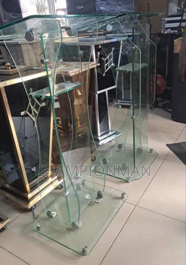Pulpit Glass Plain