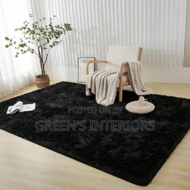 Beautiful Light Weight Black Fluffy Carpet