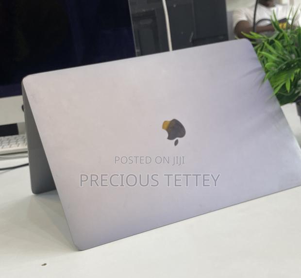 Laptop Apple MacBook Pro 2017 16GB Intel Core I5 SSD 512GB photo 2