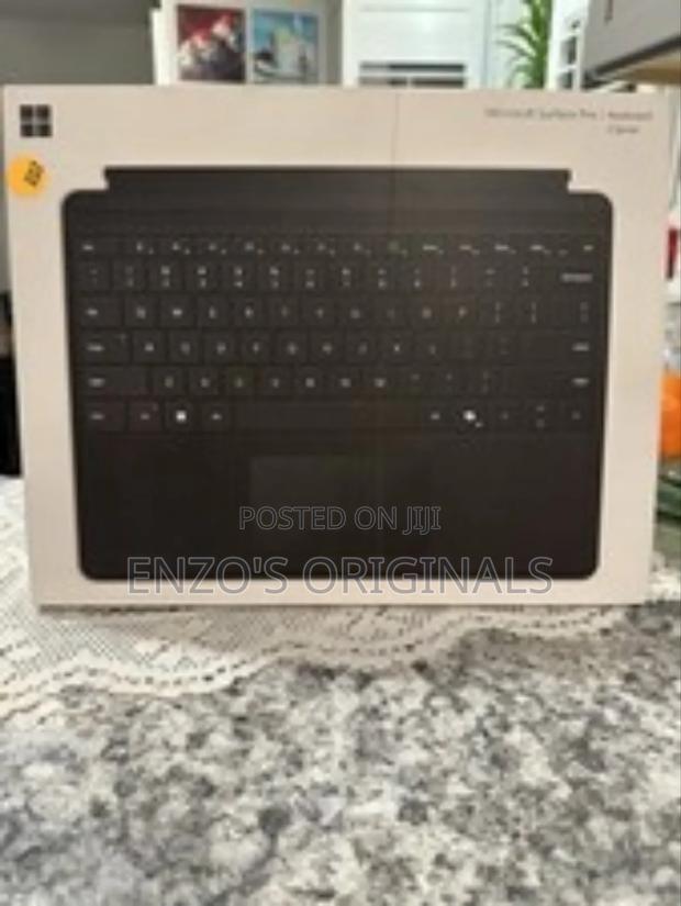 Microsoft Surface Pro 8, 9 And Pro 11 Keyboard Type Cover