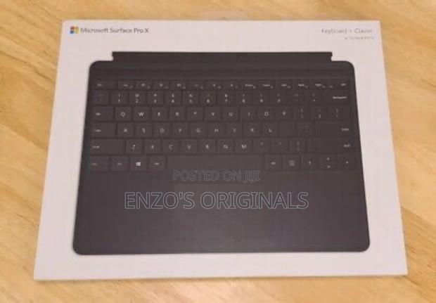 Microsoft Surface Pro 8, 9 And Pro 11 Keyboard Type Cover photo 6