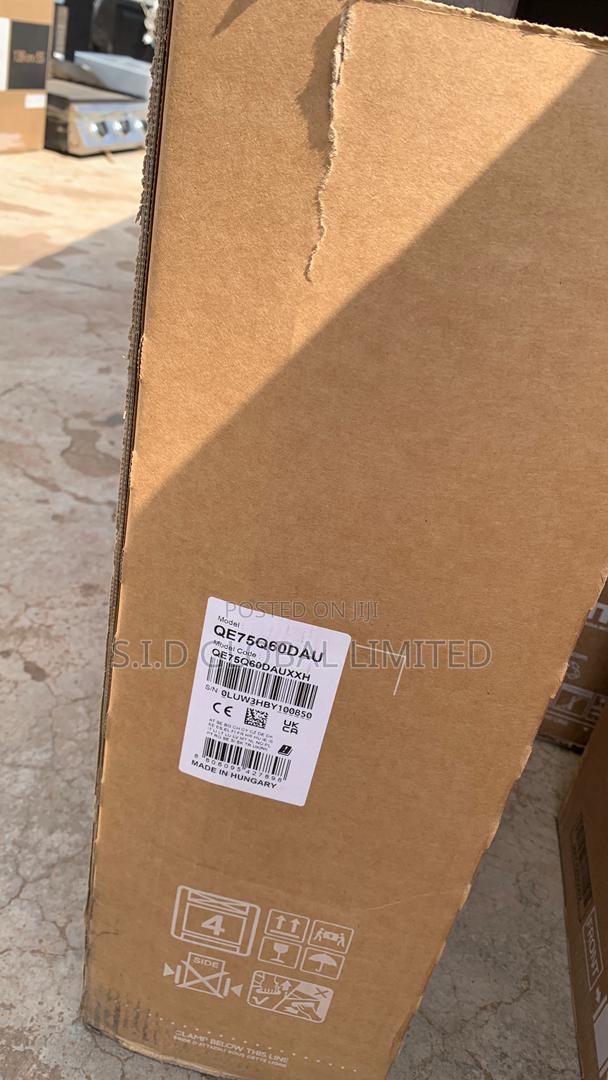 Gaming Hub Q60d 75" Samsung Smart Tv · Photo 3