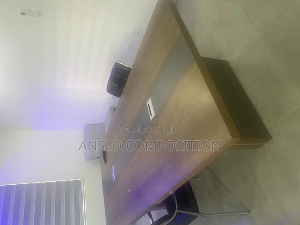 Suitable Conference’S Table · Photo 4