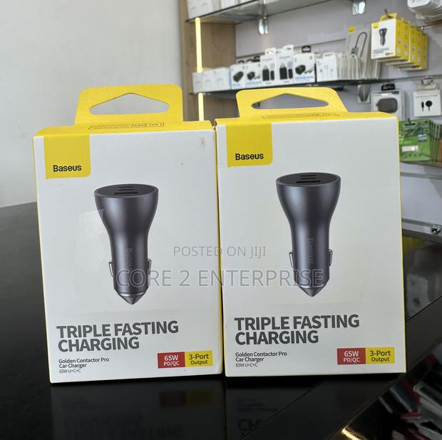 Baseus 65w Triple Fast Car Charger · Photo 3