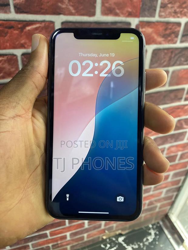 Apple iPhone 11 64 GB Black